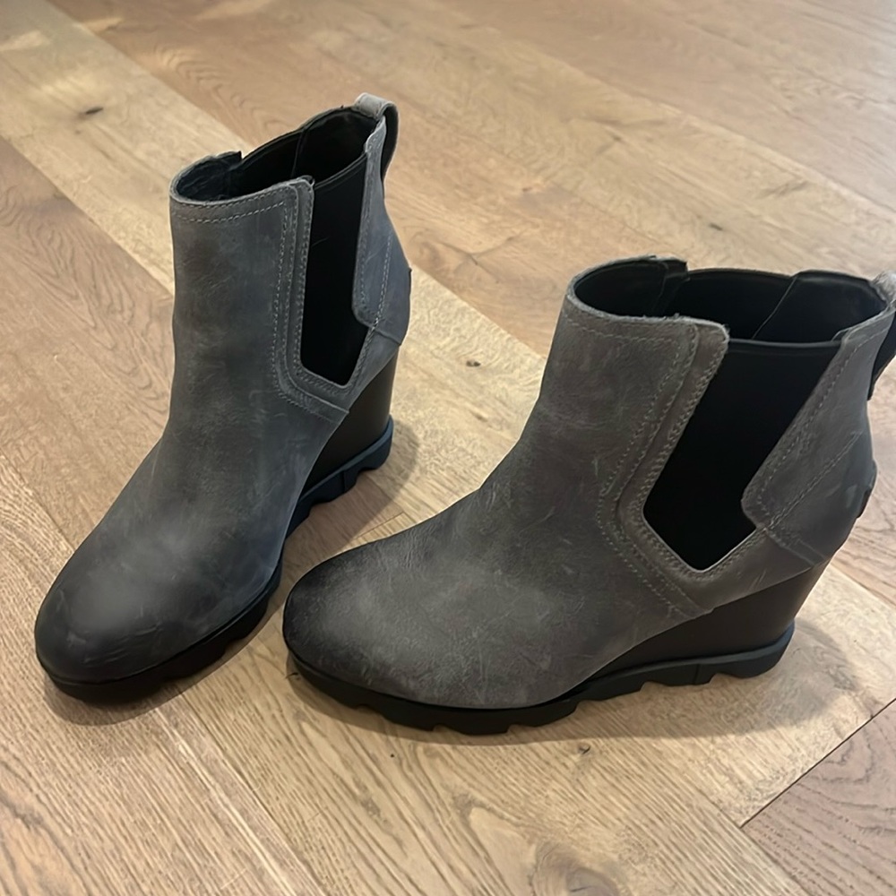 Sorel Boots- 8.5
